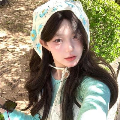 左边最后那栋房子封面